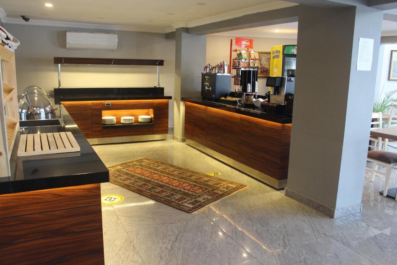 Anadolu Hotel *